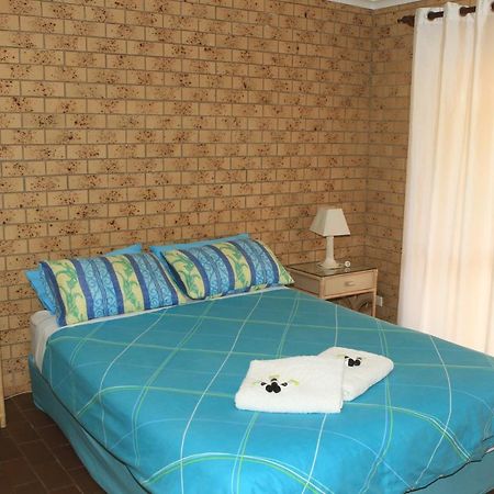 Hôtel Oasis On Coochiemudlo Extérieur photo